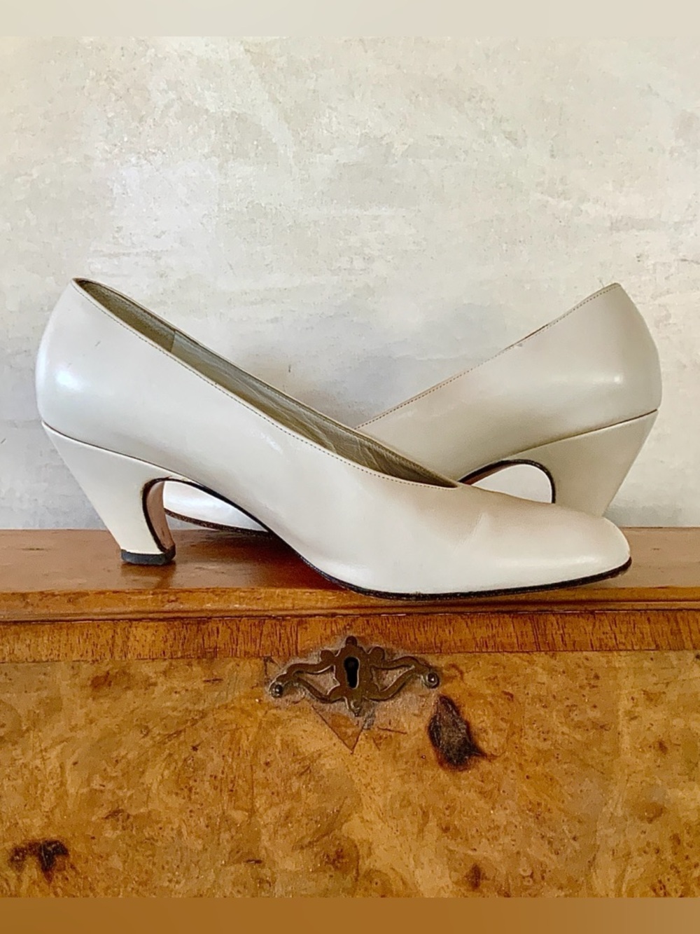Robert Clergerie Classic Bone Pump 8.5M